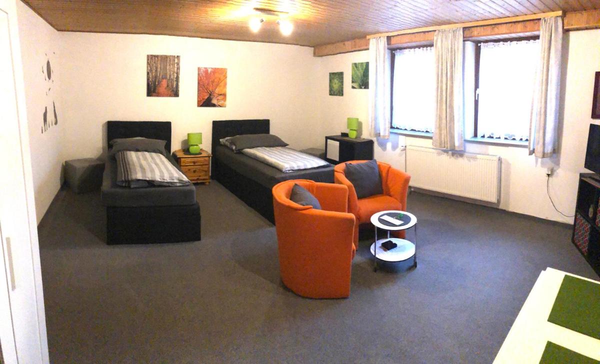 Image 4 of Messezimmer 4 u 2