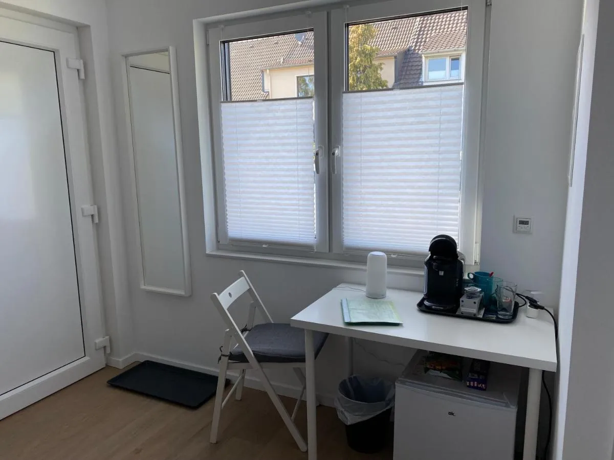 Image 1 of Messezimmer nahe der Düsseldorfer Messe mit eigenem Eingang und gratis Minibar