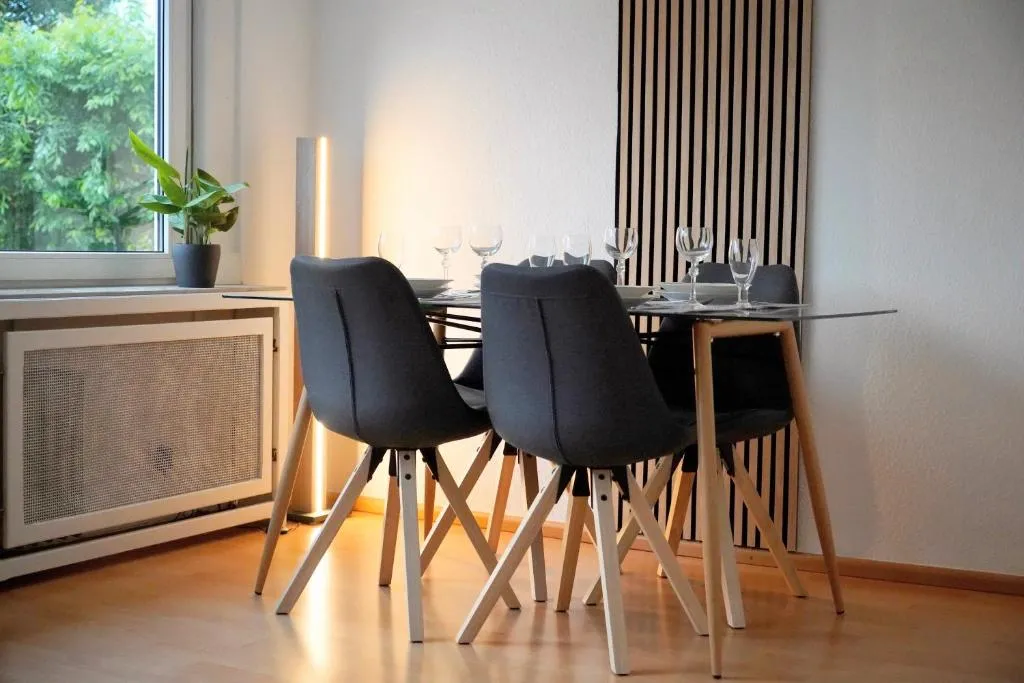 Image of Modern 2.5 Bedroom Duplex Apartment near Messe, Airport, Arena