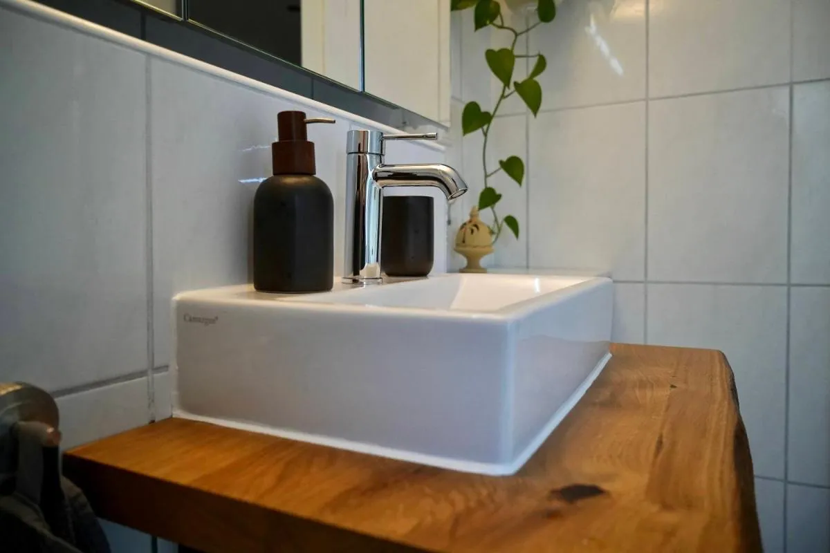 Image 6 of Modern 2.5 Bedroom Duplex Apartment near Messe, Airport, Arena