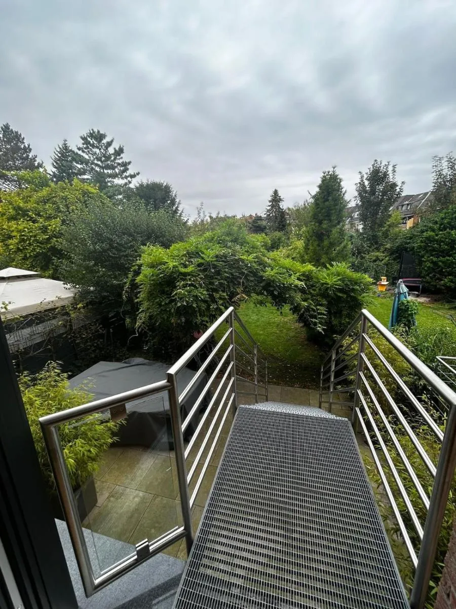 Image 6 of Modern oasis of peace with garden, top public transport