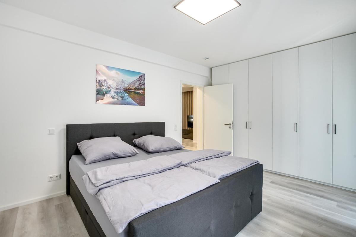 Image 1 of Mont Apartments
