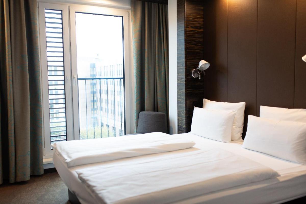 Image 6 of Motel One Düsseldorf Hauptbahnhof