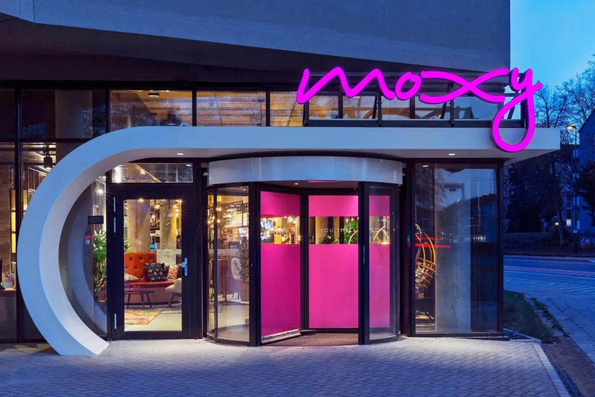 Image 3 of Moxy Duesseldorf South