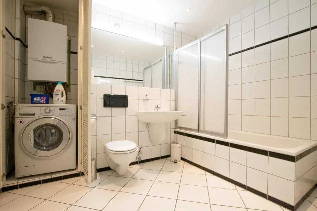 Image 2 of Old Town Apartments