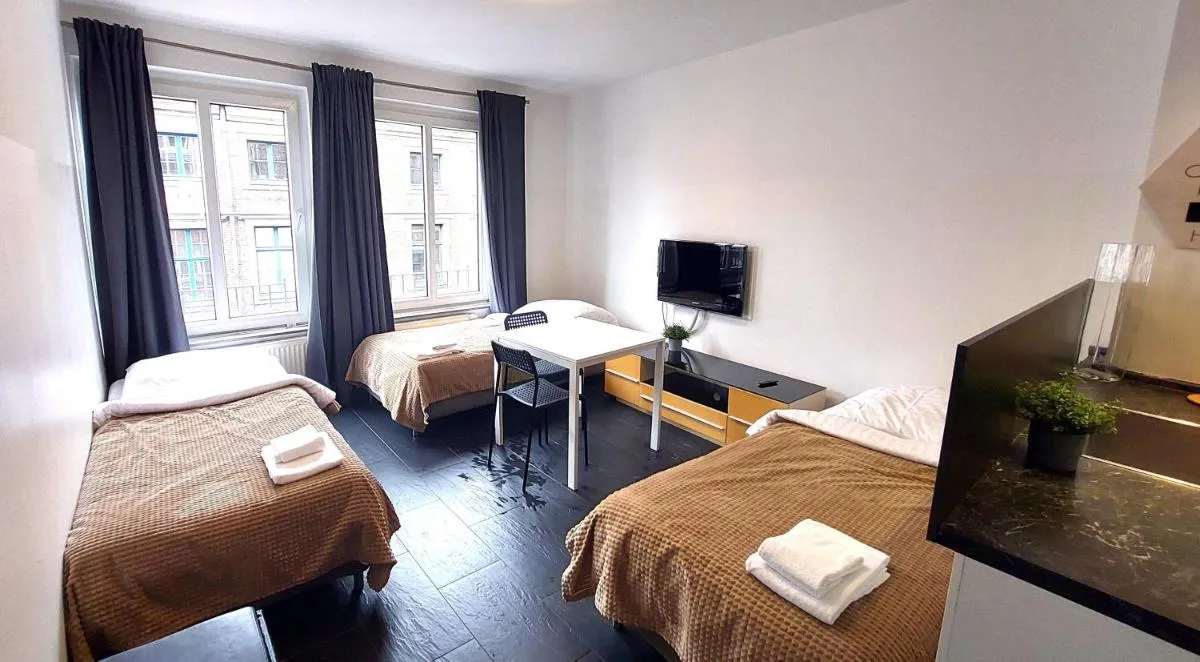 Image 4 of Old Town Apartments