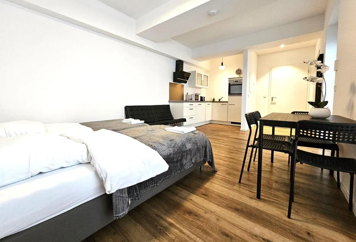 Image 3 of Old Town Apartments