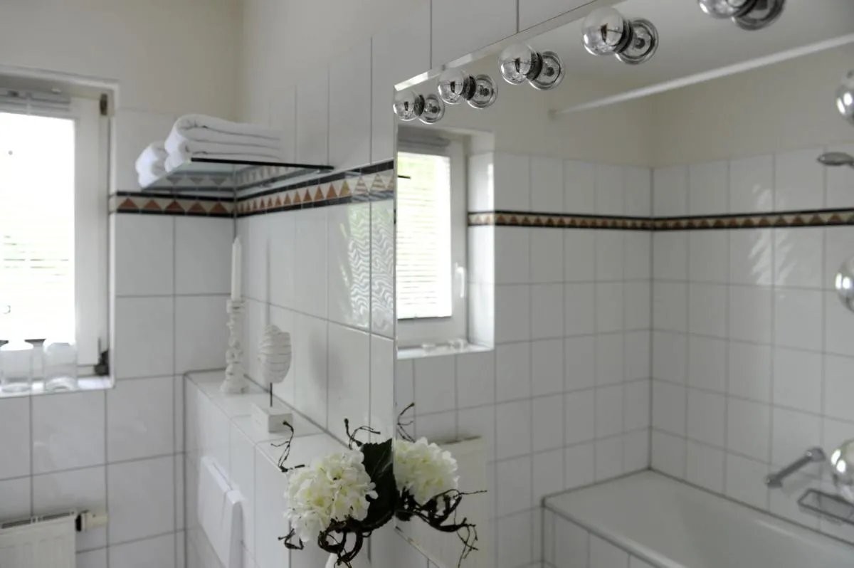 Image 2 of Parkside Apartment House