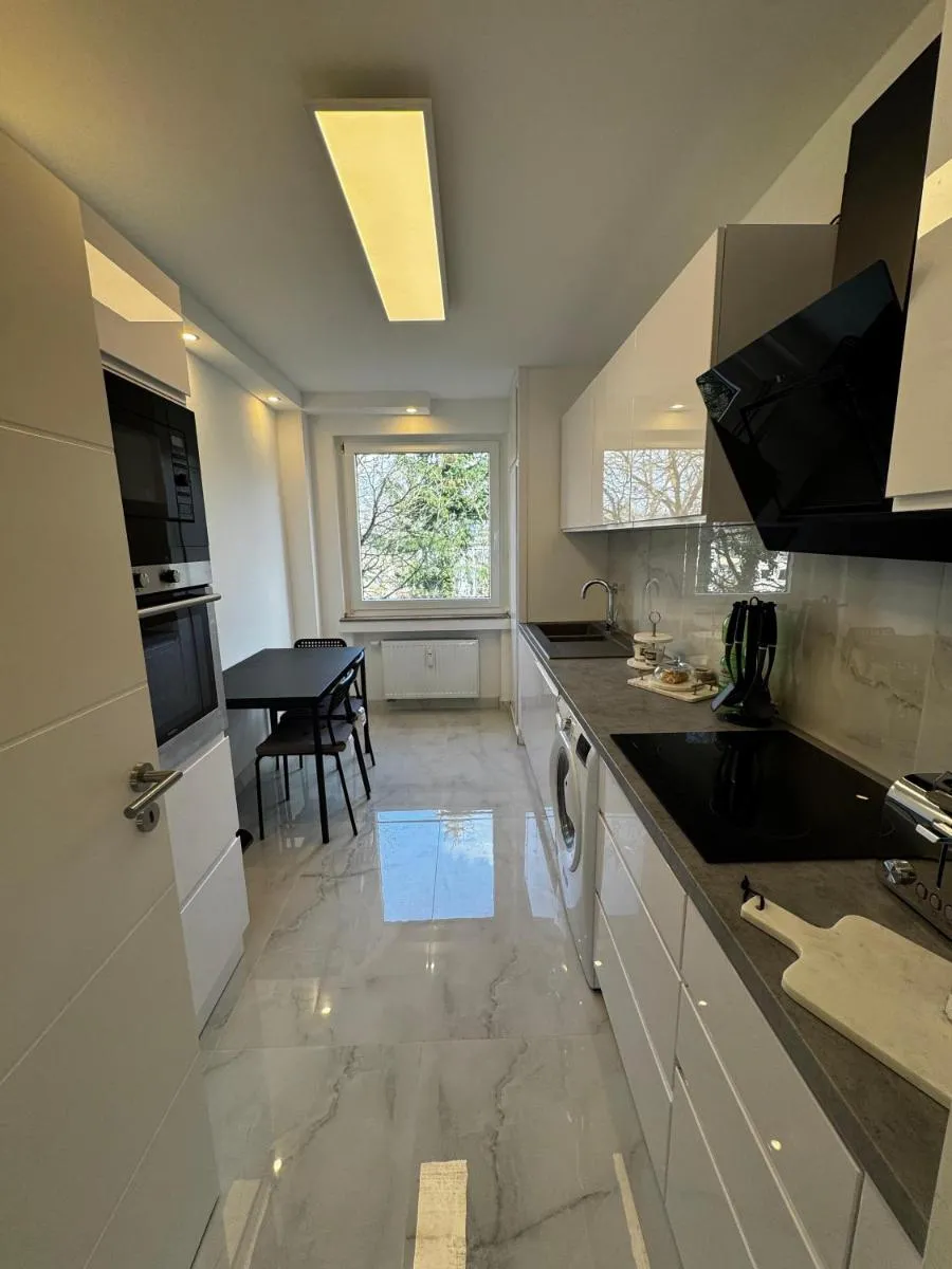 Image 3 of Rheinblick Suite oberkassel Düsseldorf