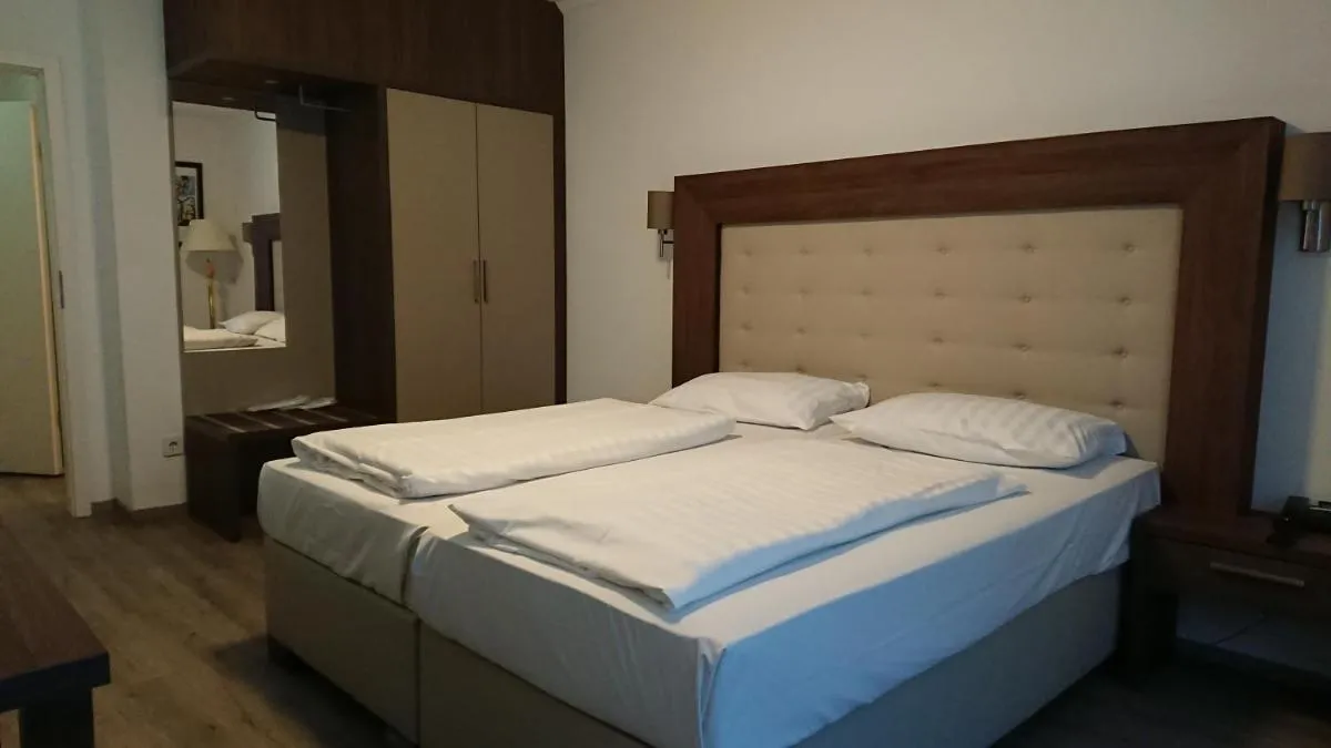 Image 6 of Rugs Hotel Düsseldorf