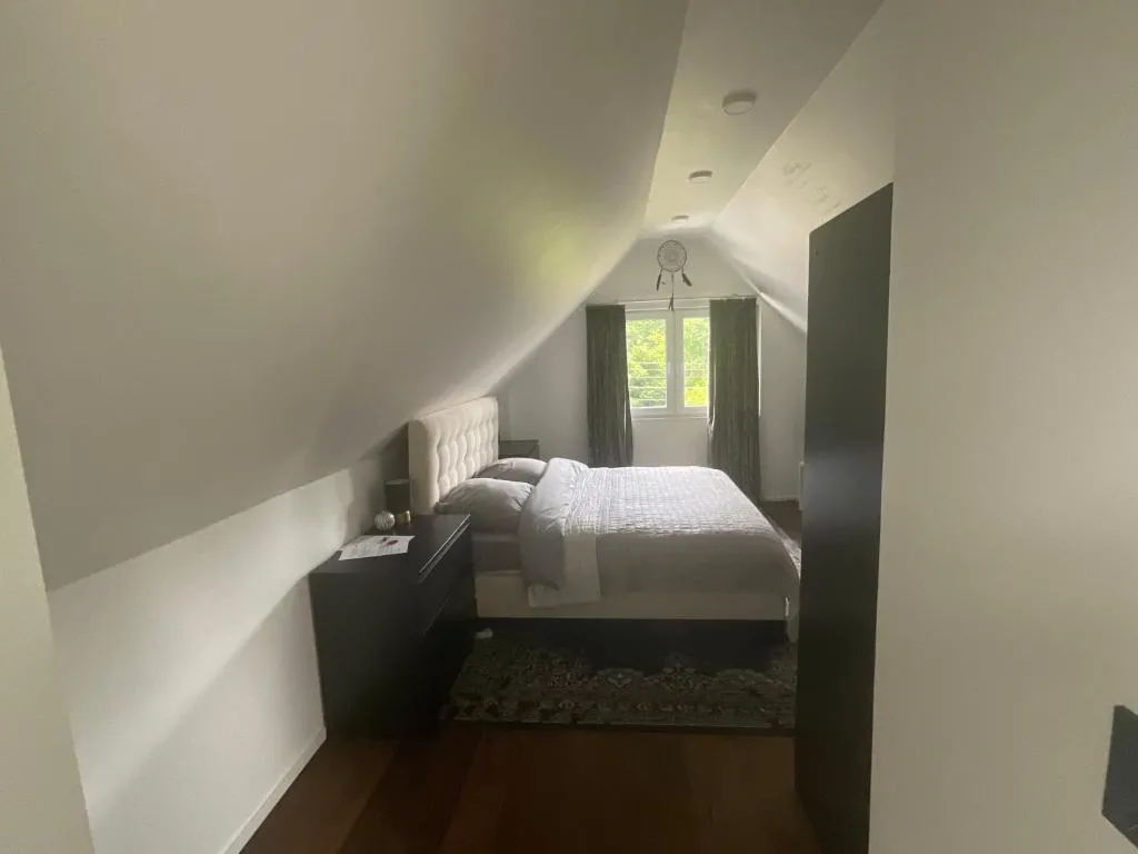 Image of Ruhiges Zimmer im schönen Kaiserswerth