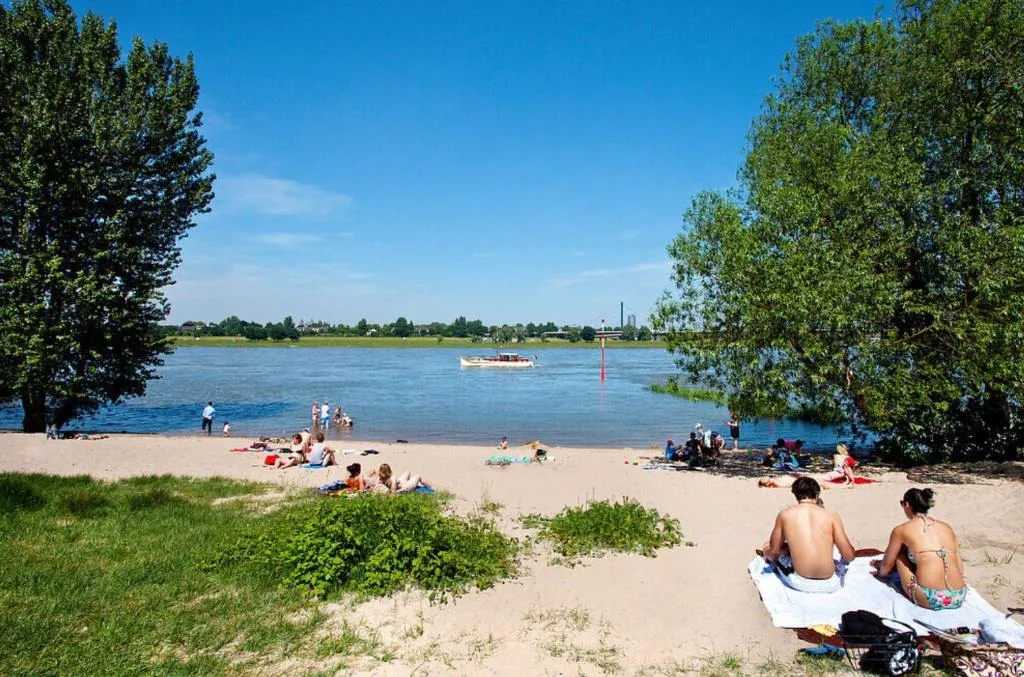 Image of Square Rooms 8