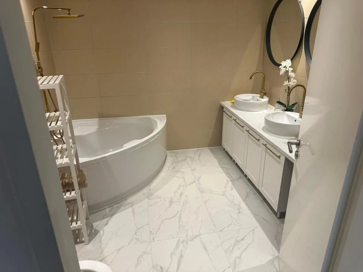 Image 2 of Stilvolle Wohnung Zentrum