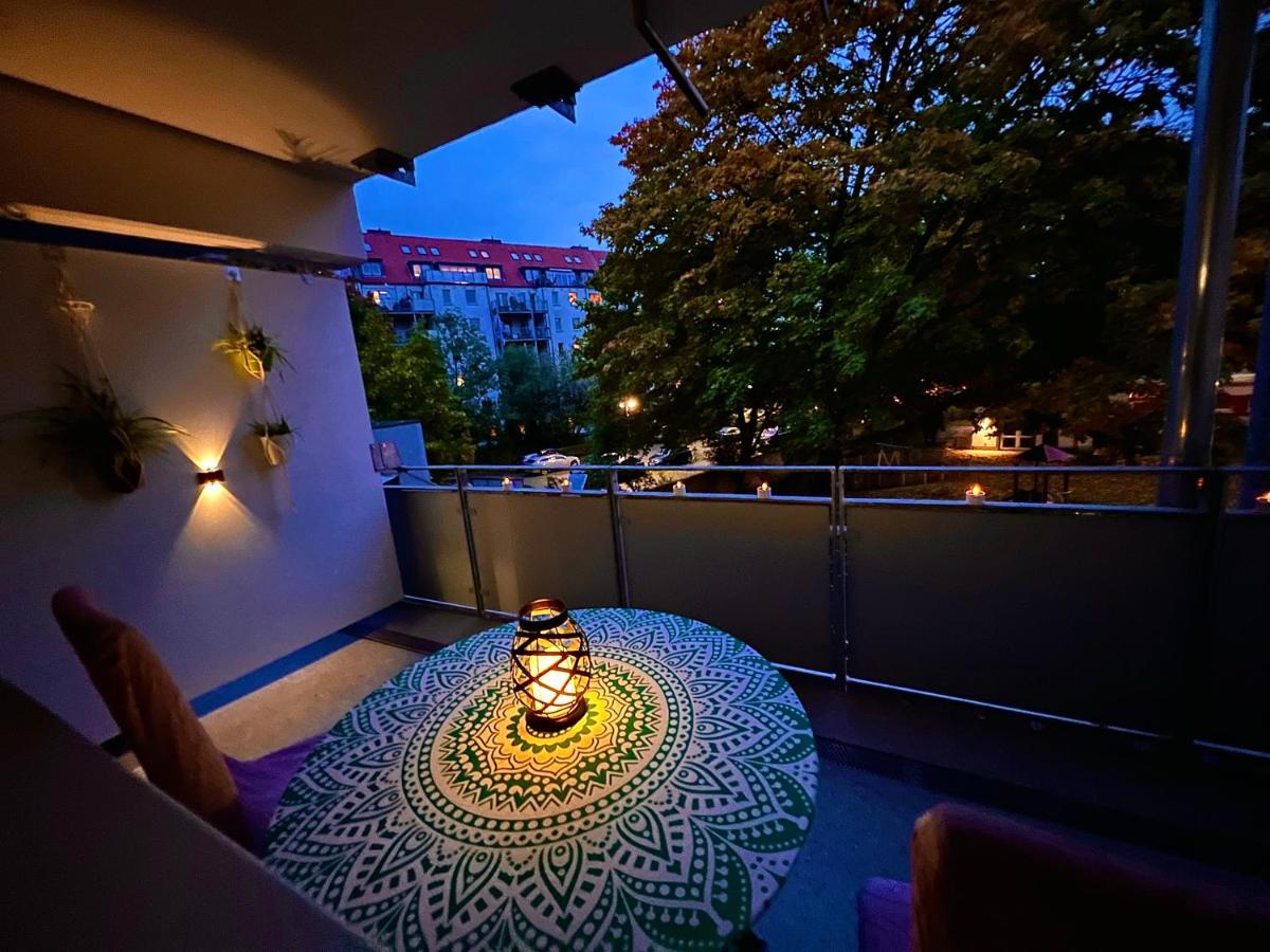Image 4 of Stylish, Cozy & Quiet Apartment with one and half rooms in District 1
