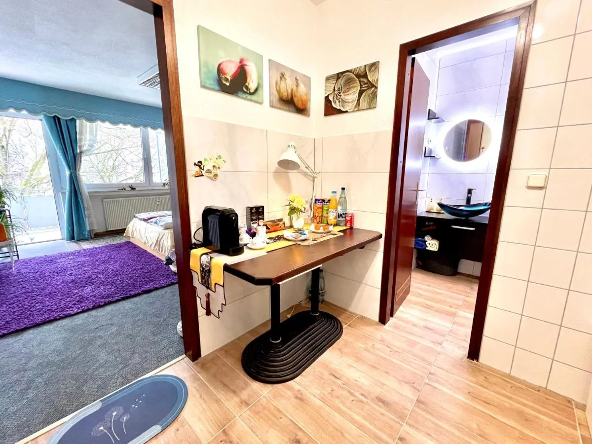 Image 2 of Stylish, Cozy & Quiet Apartment with one and half rooms in District 1