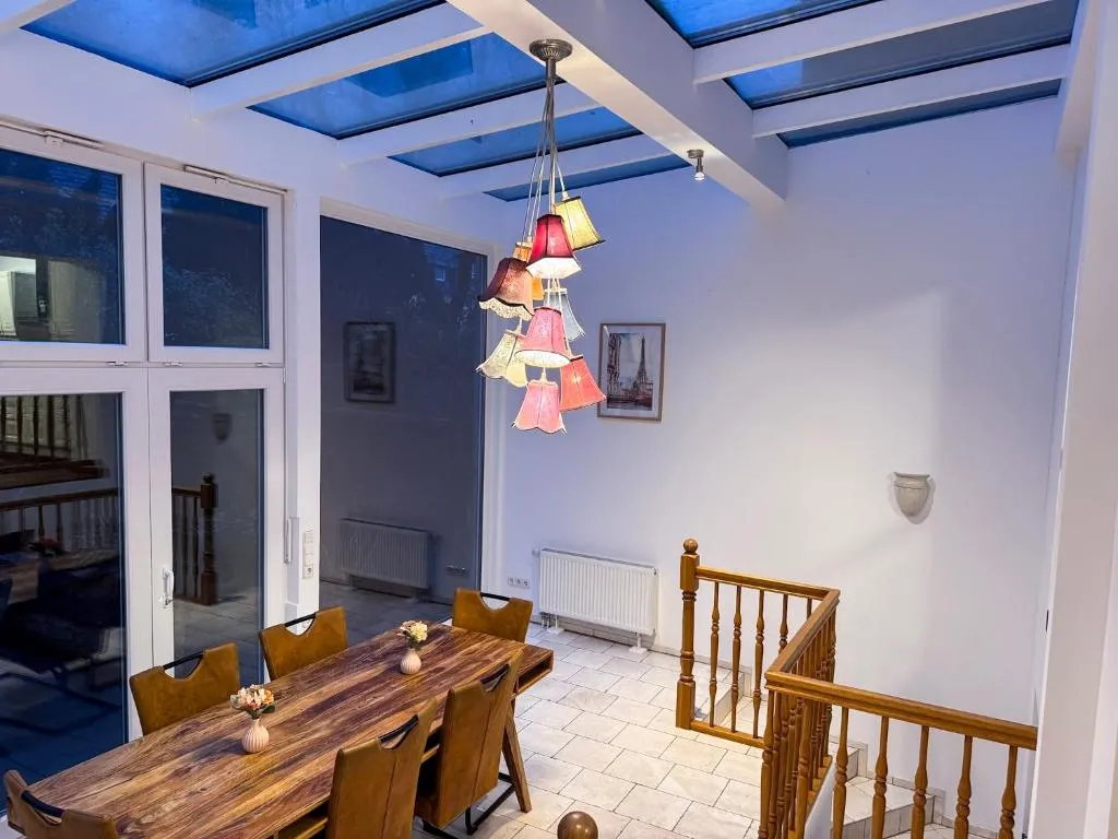 Image of T&K Apartments – Komfortables Haus – 8 Zimmer – 6min zur MESSE