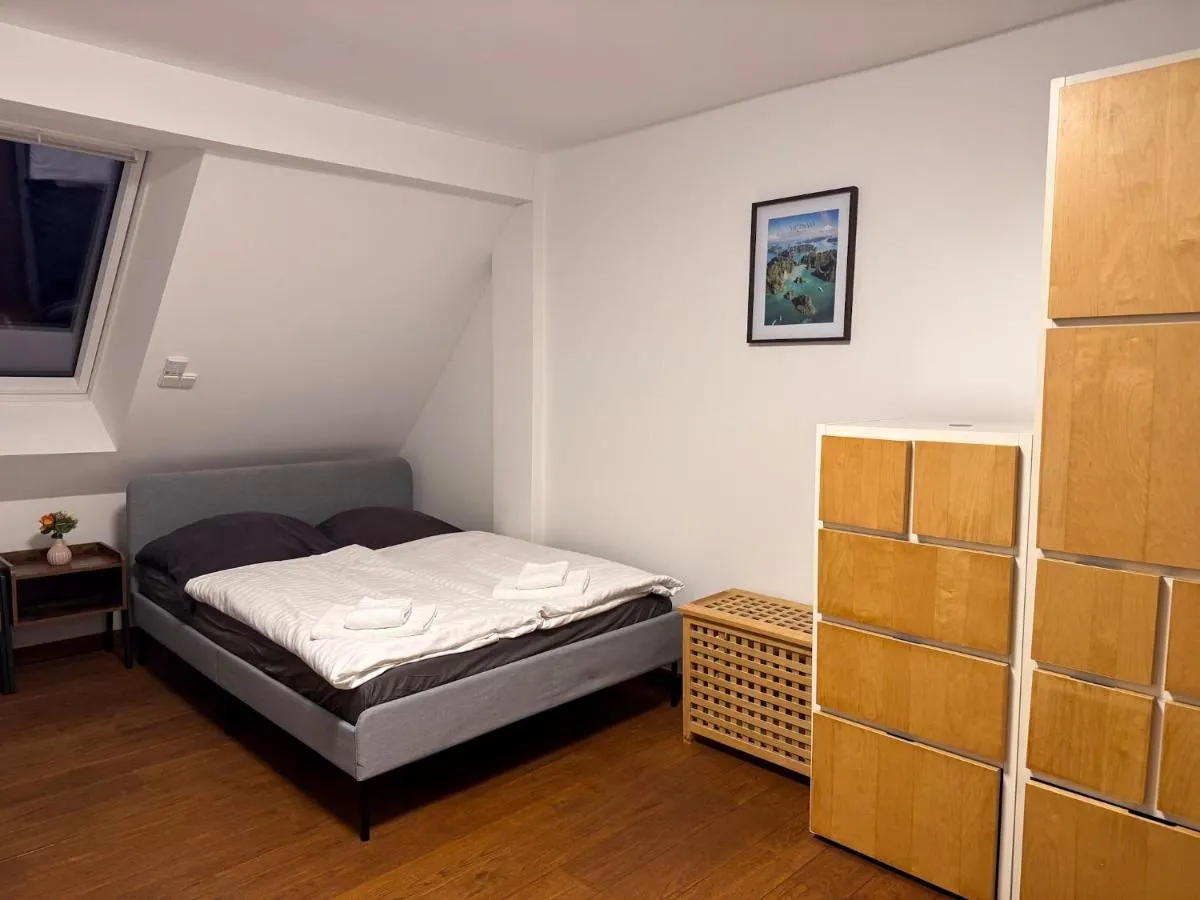 Image 6 of T&K Apartments – Komfortables Haus – 8 Zimmer – 6min zur MESSE