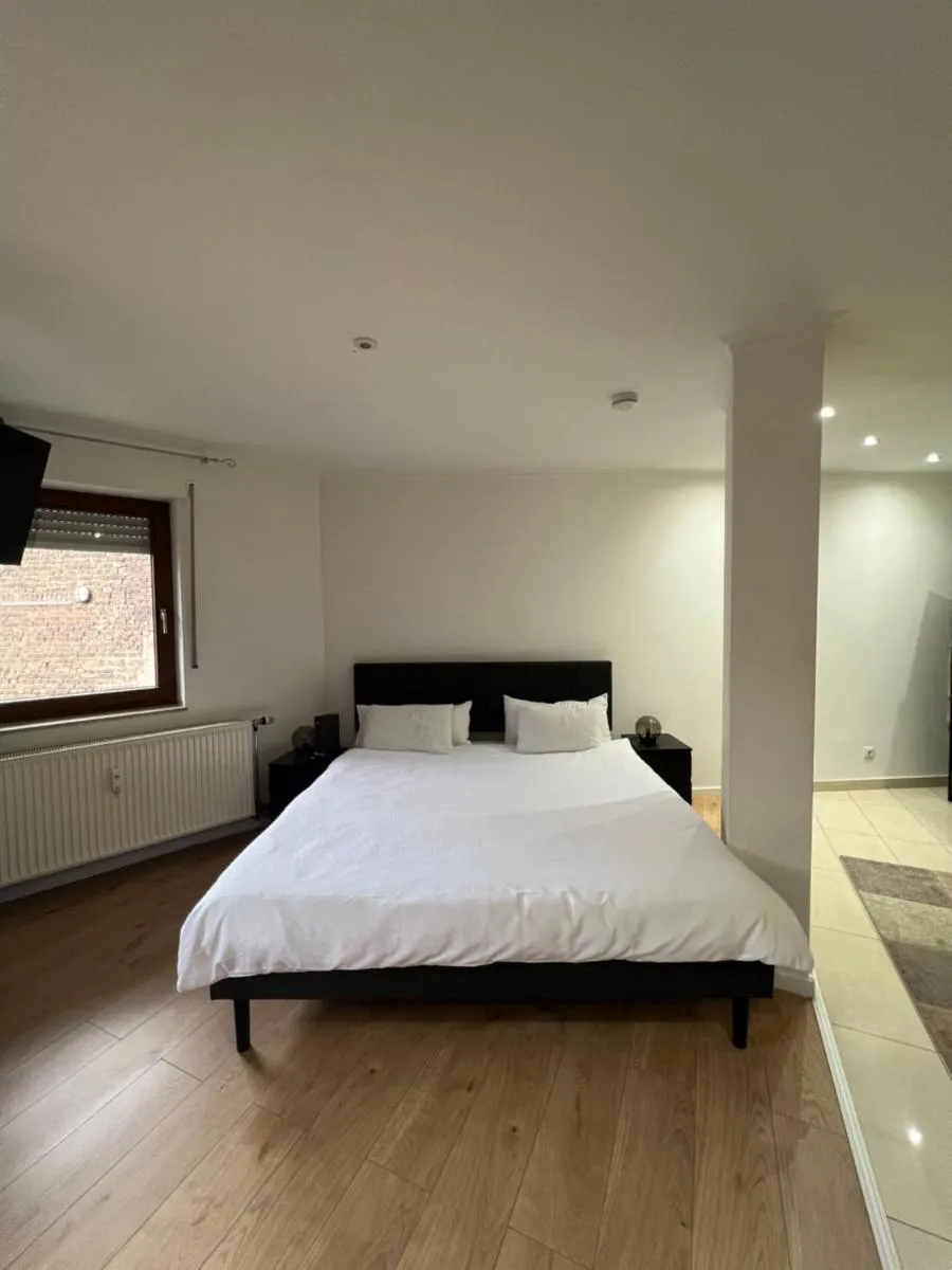 Image 2 of TMJ Apartment 3