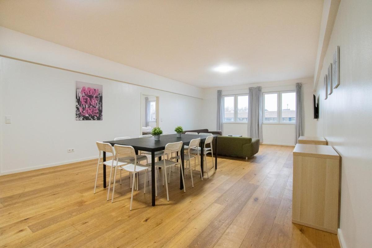 Image 3 of Tolstov Apartments – 250m2 Loft with 6 Rooms im Industriegebiet – 20 Min Messe DUS & Old Town DUS