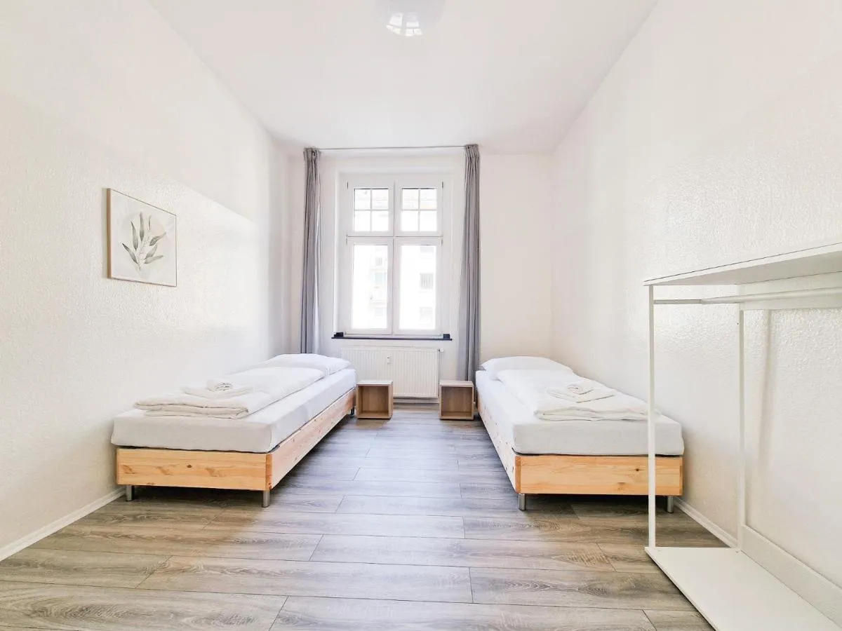 Image 1 of Tolstov Apartments – 3 Zimmer Wohnungen mit Balkon – 15 Min zur Messe DUS