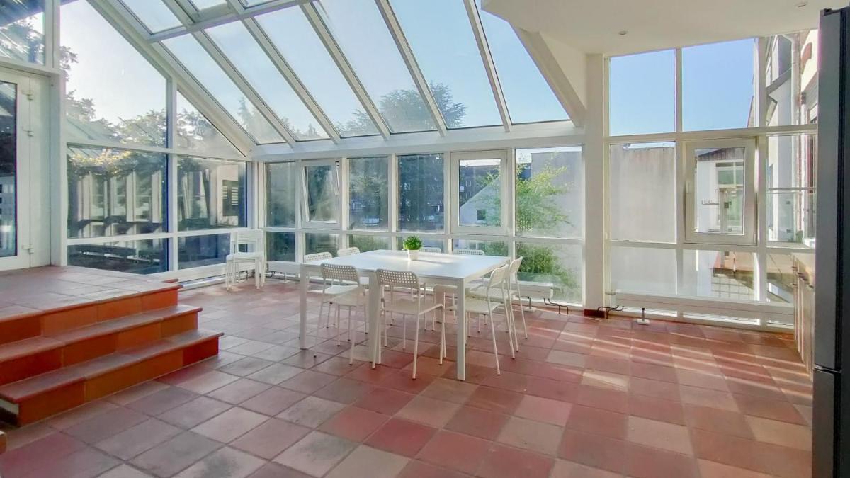 Image 5 of Tolstov Apartments – City Apartments with 2 , 3 and 6 Rooms – 15 Min to Messe DUS and Old Town DUS