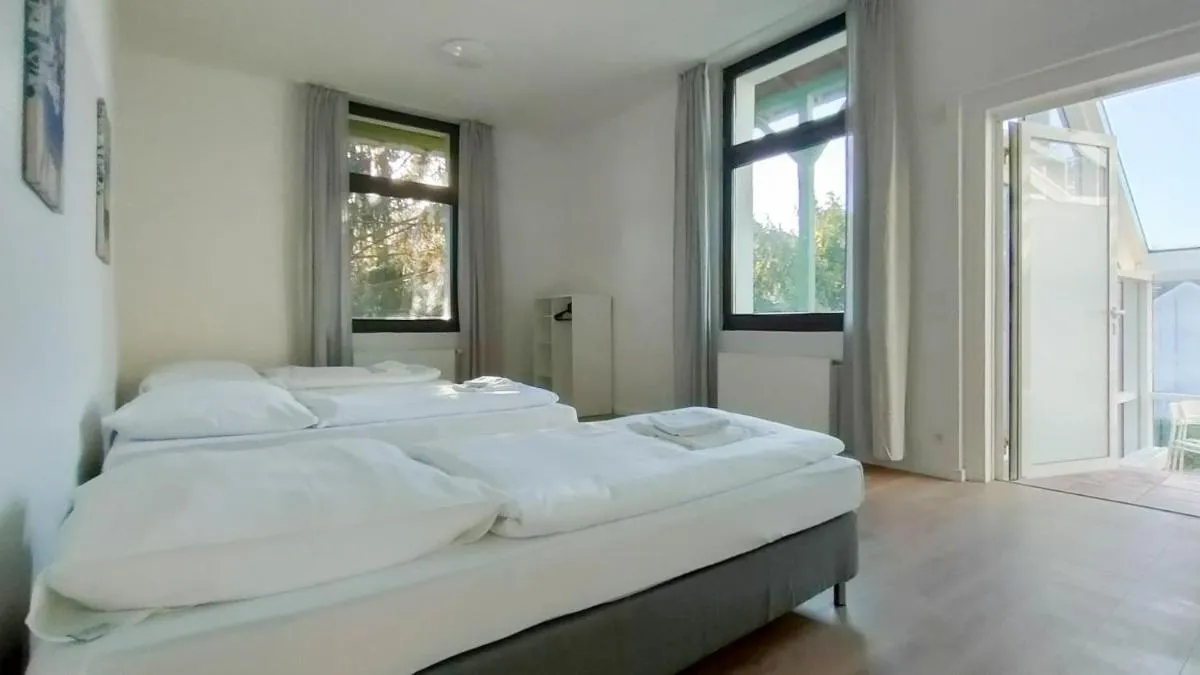 Image 6 of Tolstov Apartments – City Apartments with 2 , 3 and 6 Rooms – 15 Min to Messe DUS and Old Town DUS