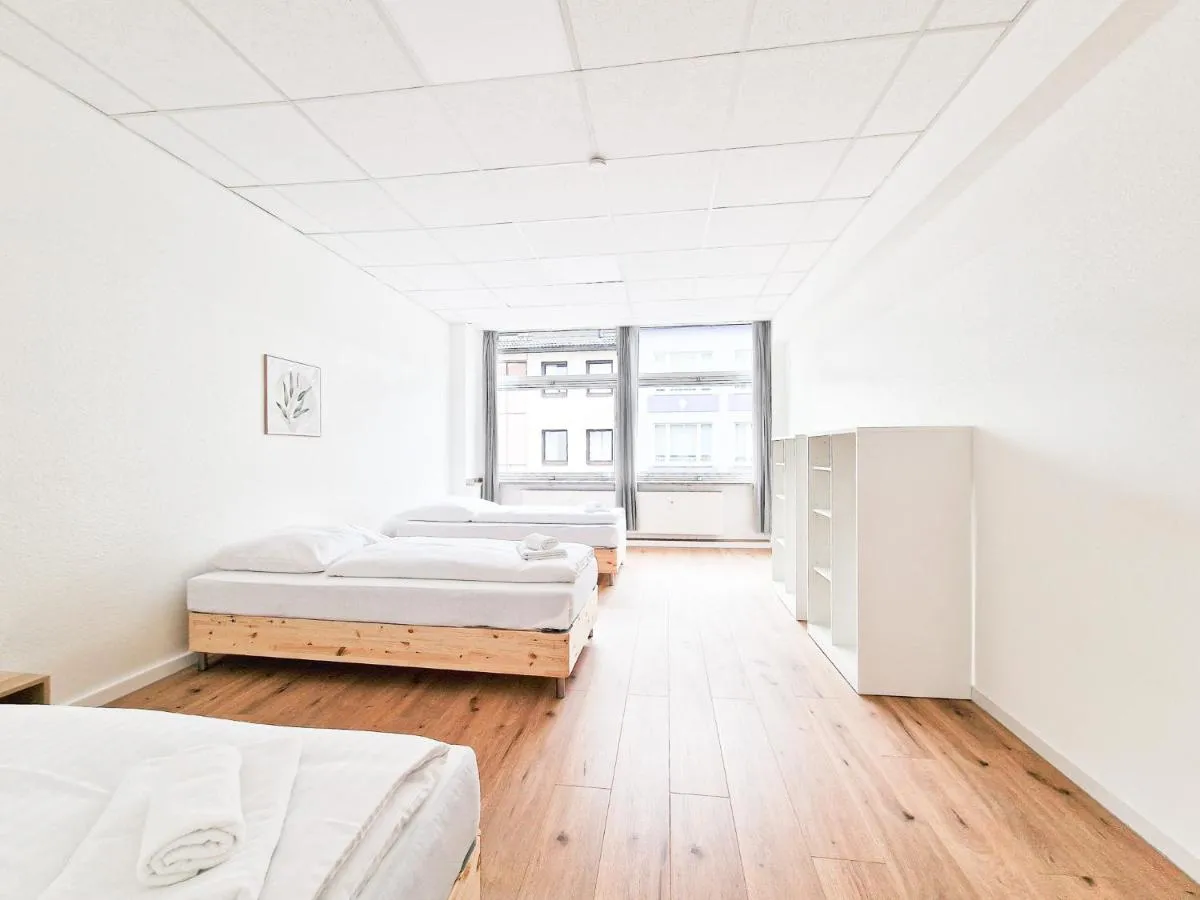 Image 5 of Tolstov Apartments – City Center Apartment with 5 Rooms – 10 Min Messe DUS