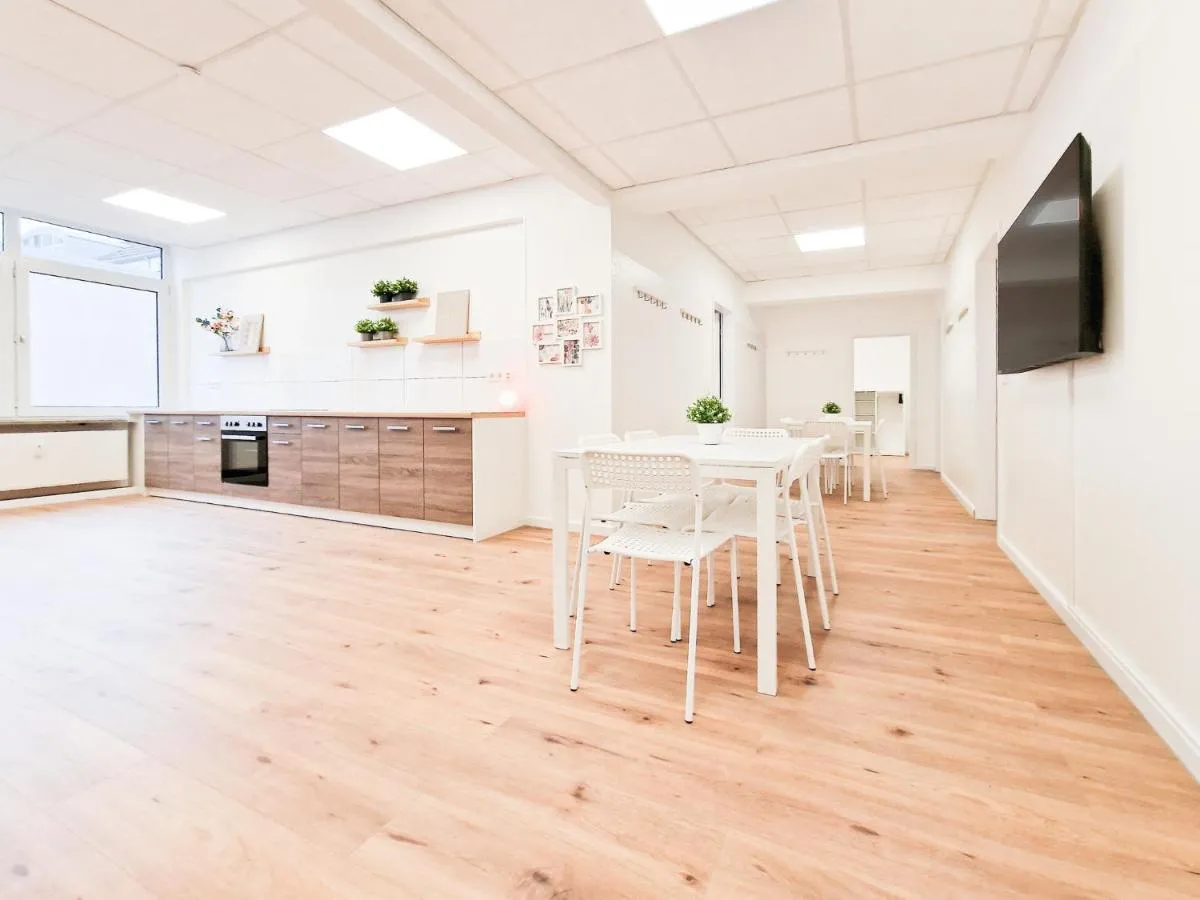 Image 4 of Tolstov Apartments – City Center Apartment with 5 Rooms – 10 Min Messe DUS