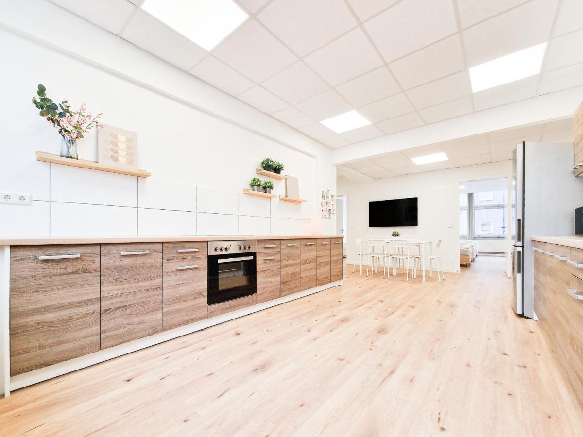Image 3 of Tolstov Apartments – City Center Apartment with 5 Rooms – 10 Min Messe DUS