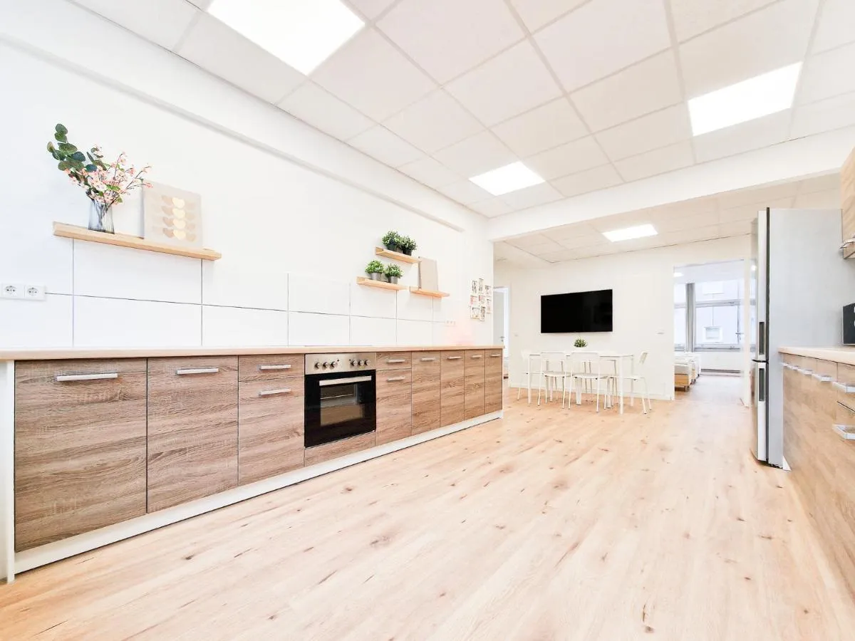 Image 3 of Tolstov Apartments – City Center Apartment with 5 Rooms – 10 Min Messe DUS