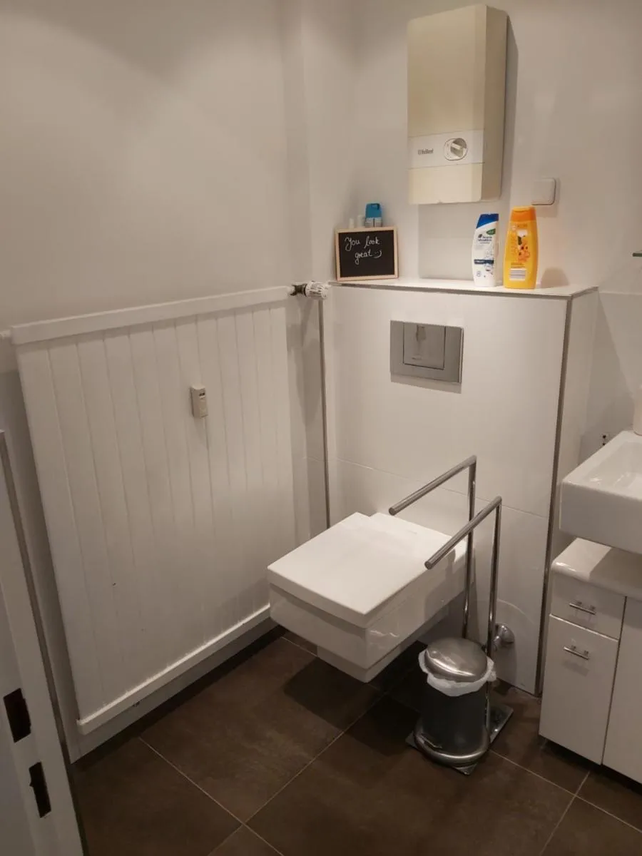 Image 6 of Well located flat with balcony