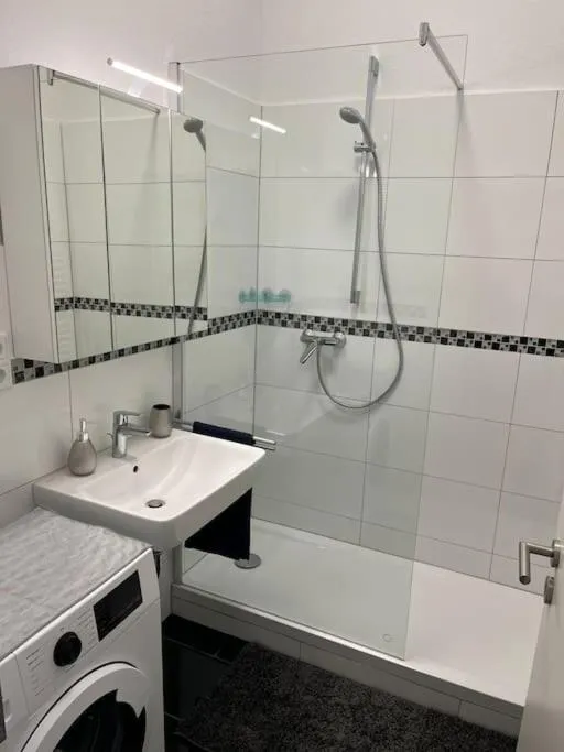 Image 2 of Zentrale Düsseldorf City 2 Zimmerwohnung