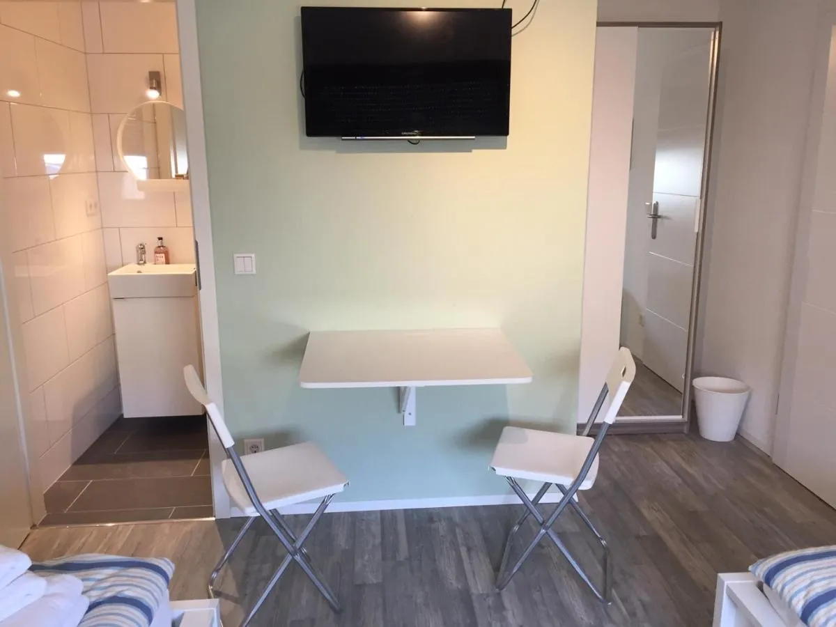 Image 6 of Zimmer nahe Messe und Flughafen