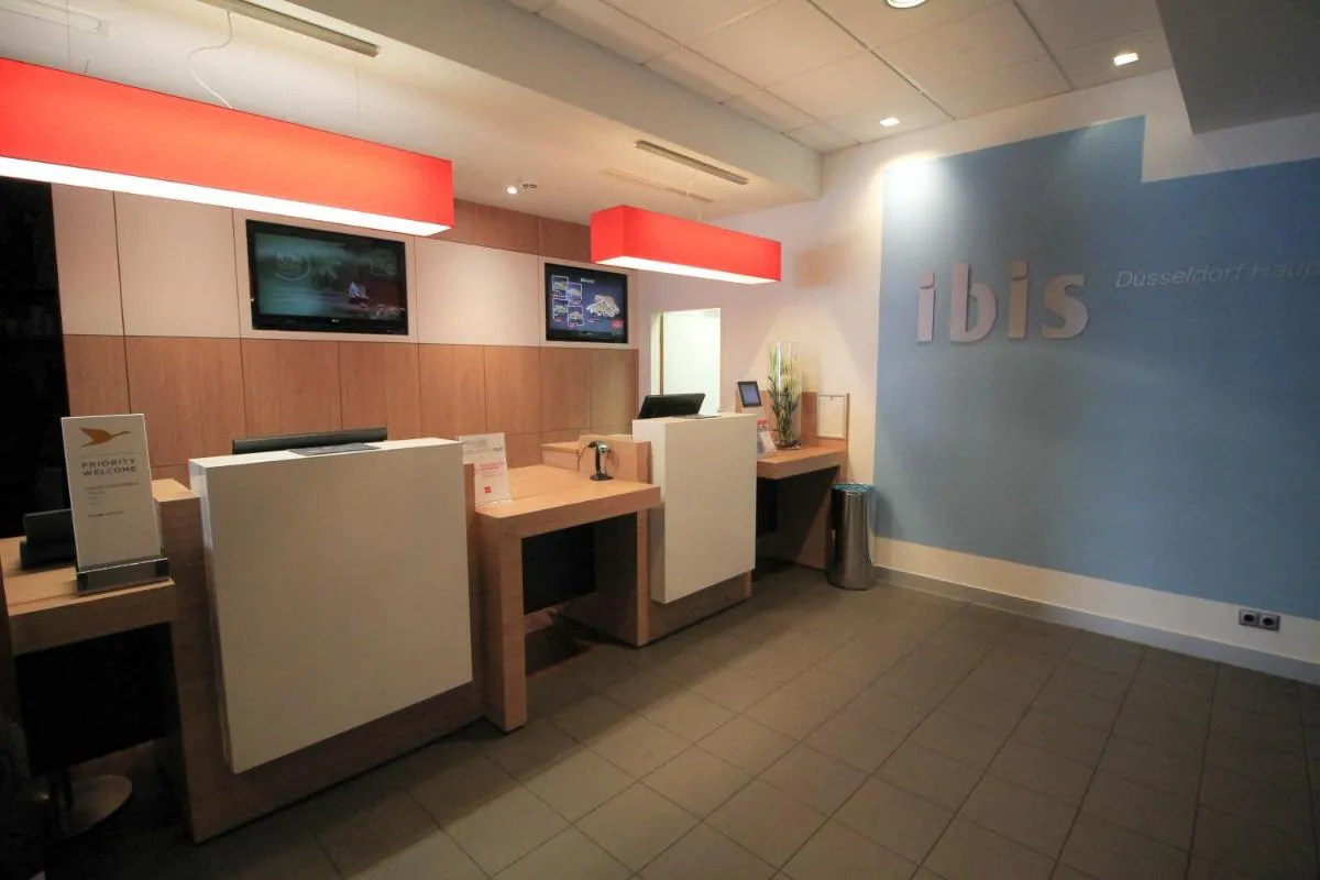 Image 4 of ibis Hotel Düsseldorf Hauptbahnhof